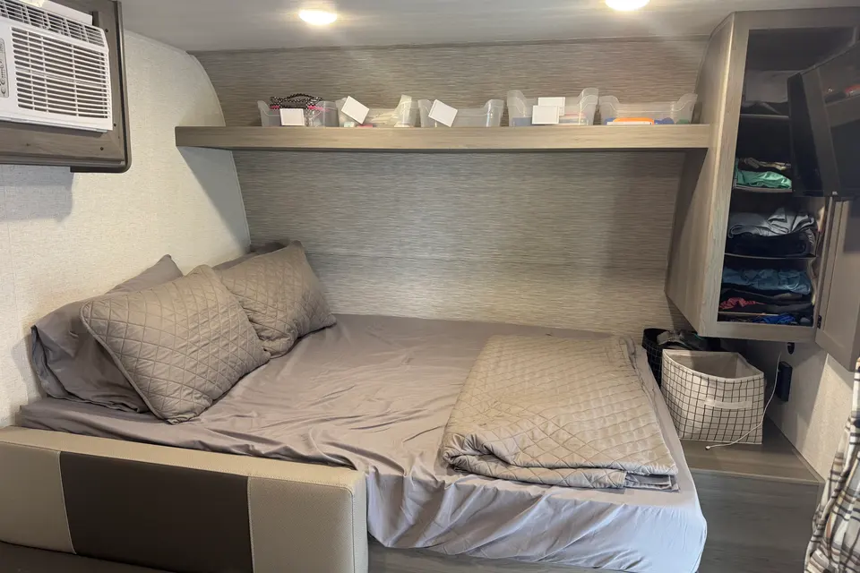 Fully Stocked Family Bunkhouse - Delivery & Setup Available