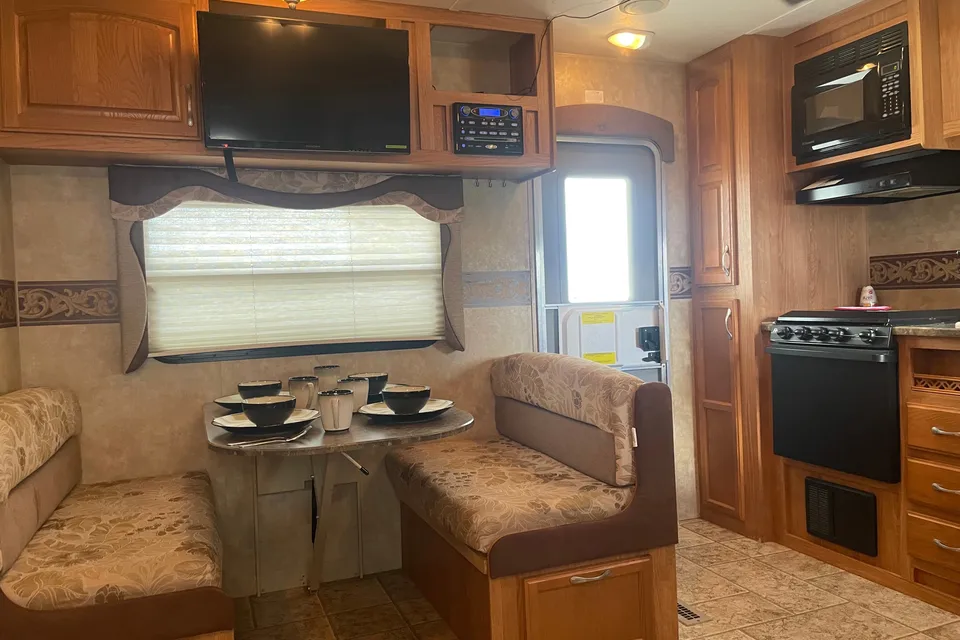 Arkansas Glamping All Set Up For You (Delivery Only)