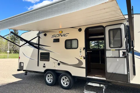 ⭐ Jing’s EasyTow Family Retreat 220BH