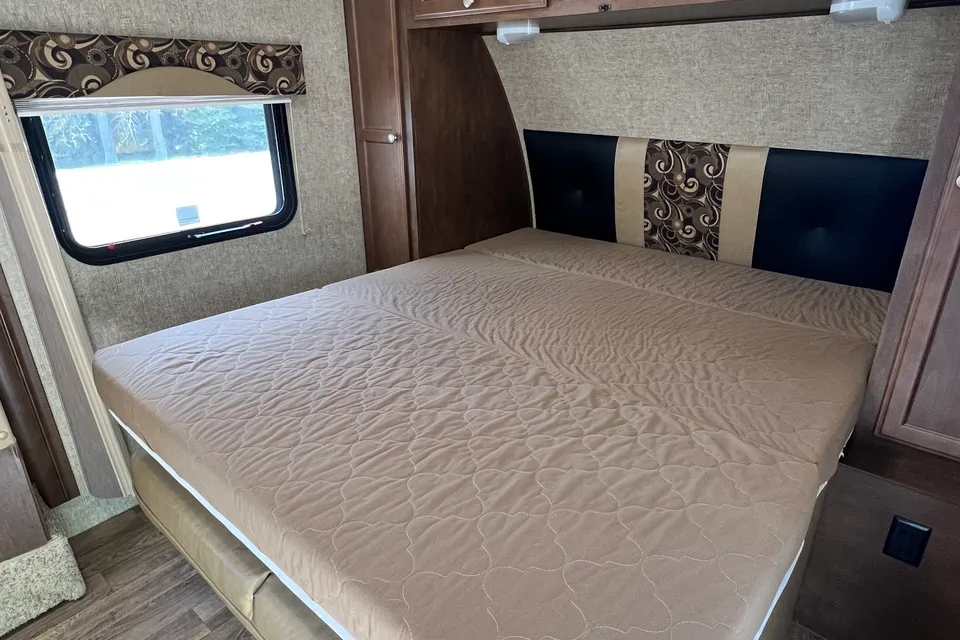 ⭐ Jing’s EasyTow Family Retreat 220BH