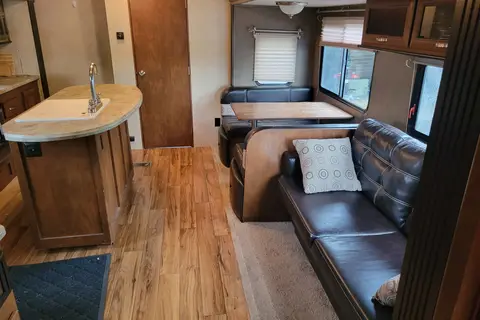 Forest River BHS312 Trailer