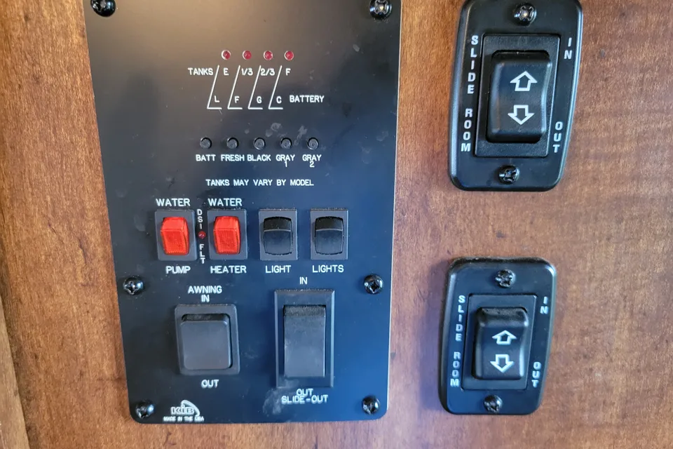 Forest River BHS312 Trailer