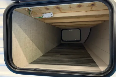 Family Friendly! 2025 Jayco 260bh Travel Trailer With Solar!