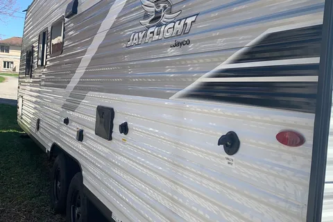 Family Friendly! 2025 Jayco 260bh Travel Trailer With Solar!