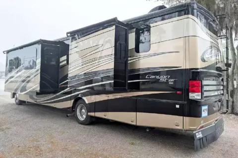 Titus The Titan- 2016 Newmar Canyon Star 3953