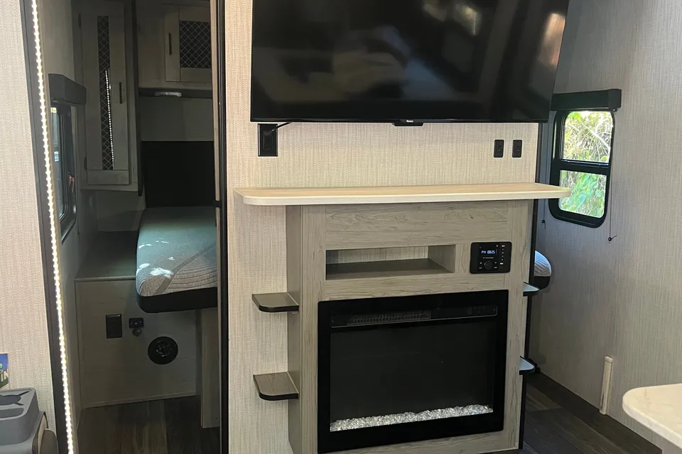 NEW Heartland Mallard M26 Travel Trailer