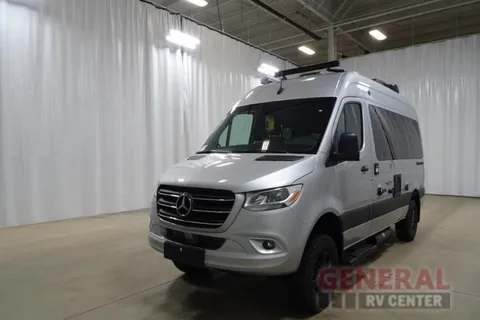 Mercedes Benz - Thor Motor Coach Sanctuary Class B