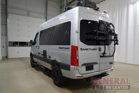 Mercedes Benz - Thor Motor Coach Sanctuary Class B