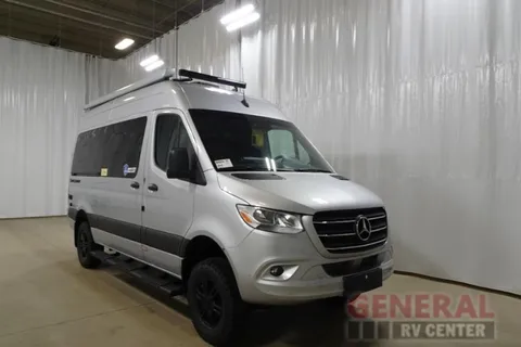 Mercedes Benz - Thor Motor Coach Sanctuary Class B