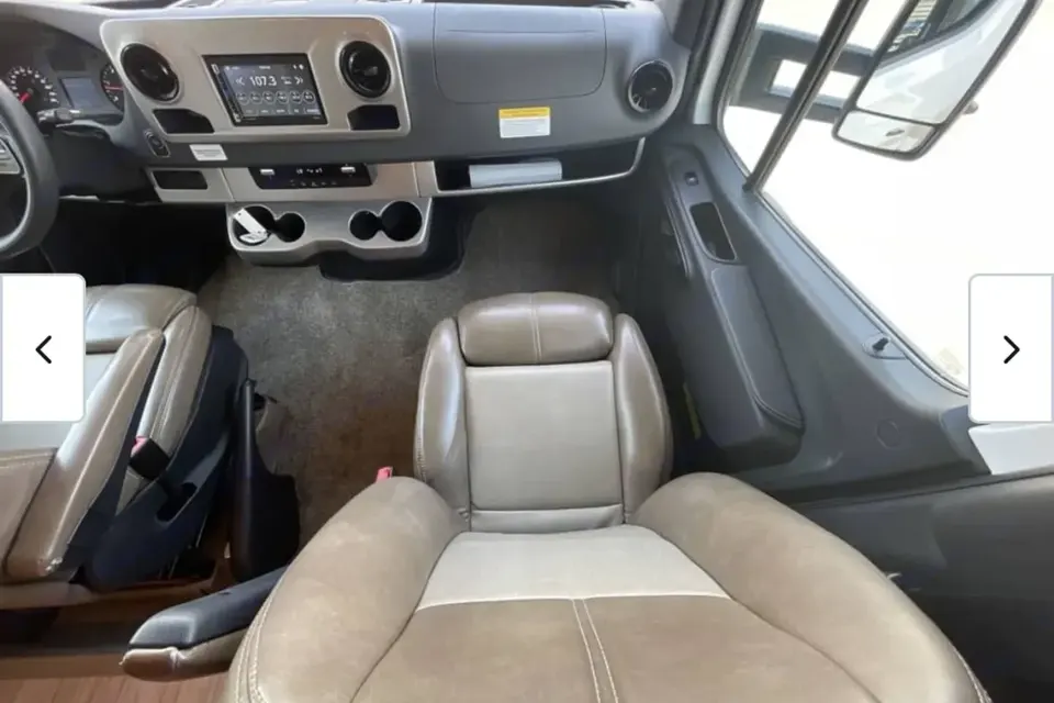 Crimson Falcon RV: Thor Motor Coach Quantum Class C