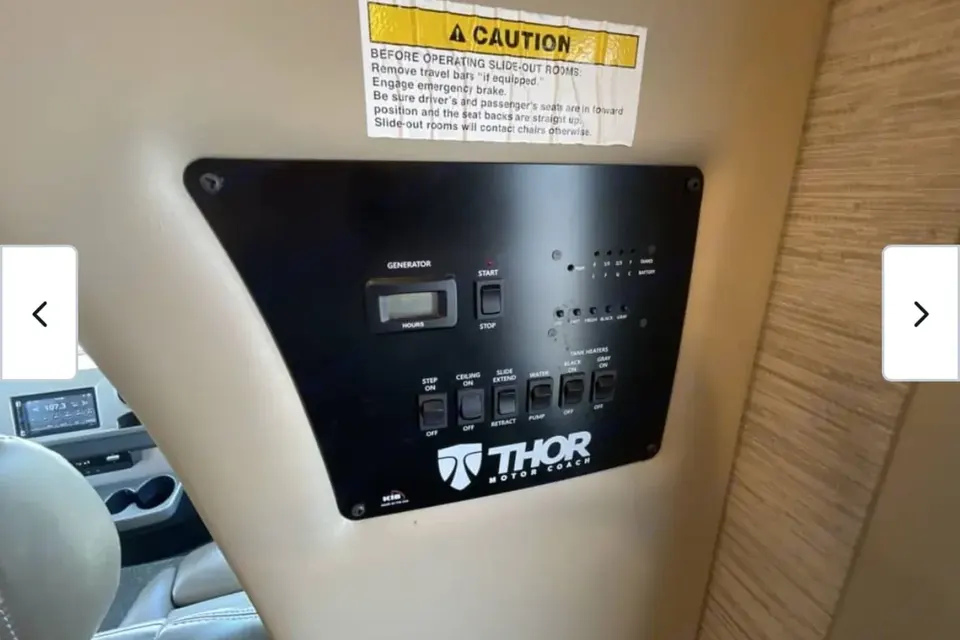 Crimson Falcon RV: Thor Motor Coach Quantum Class C