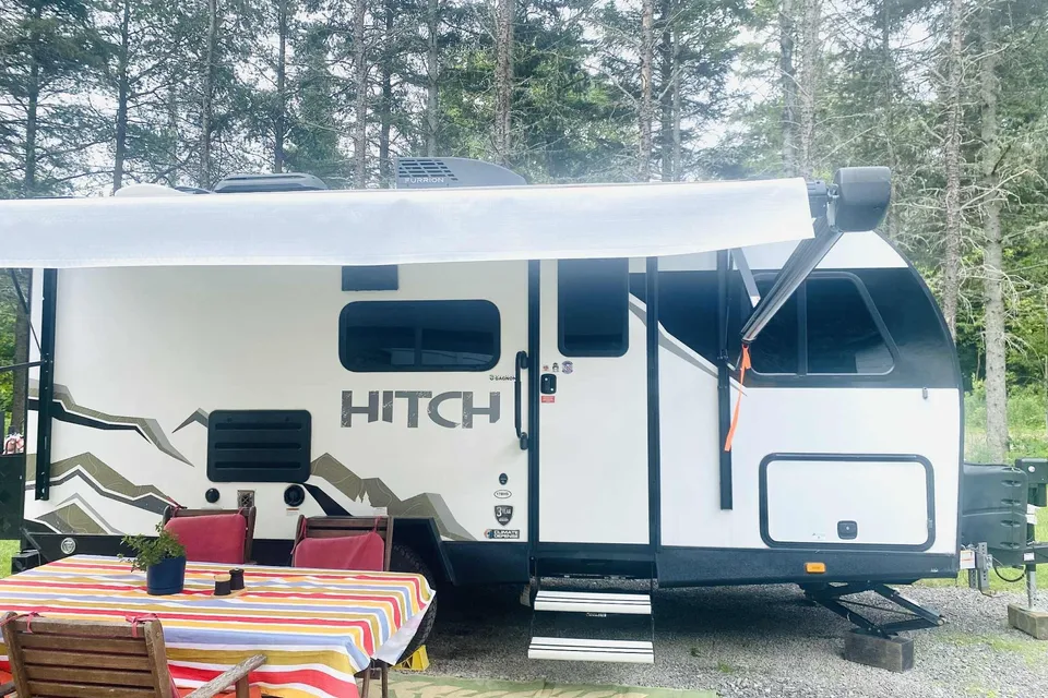 Simon & Anne Forest River Hitch Travel Trailer