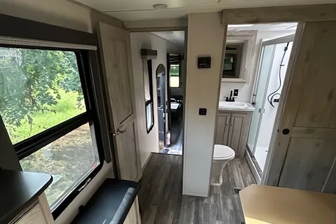 Sheila's Keystone Avalanche Fifth Wheel