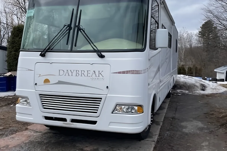 Louis's Damon Daybreak Class A