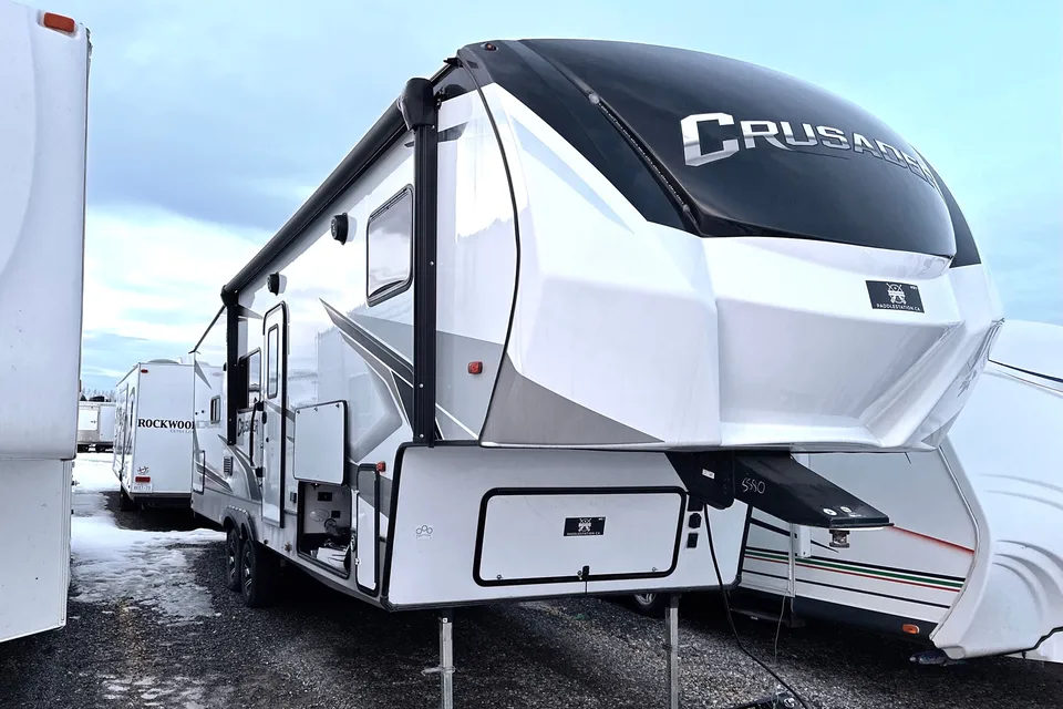 Executive luxury Crusader 29BB 5th WheeL