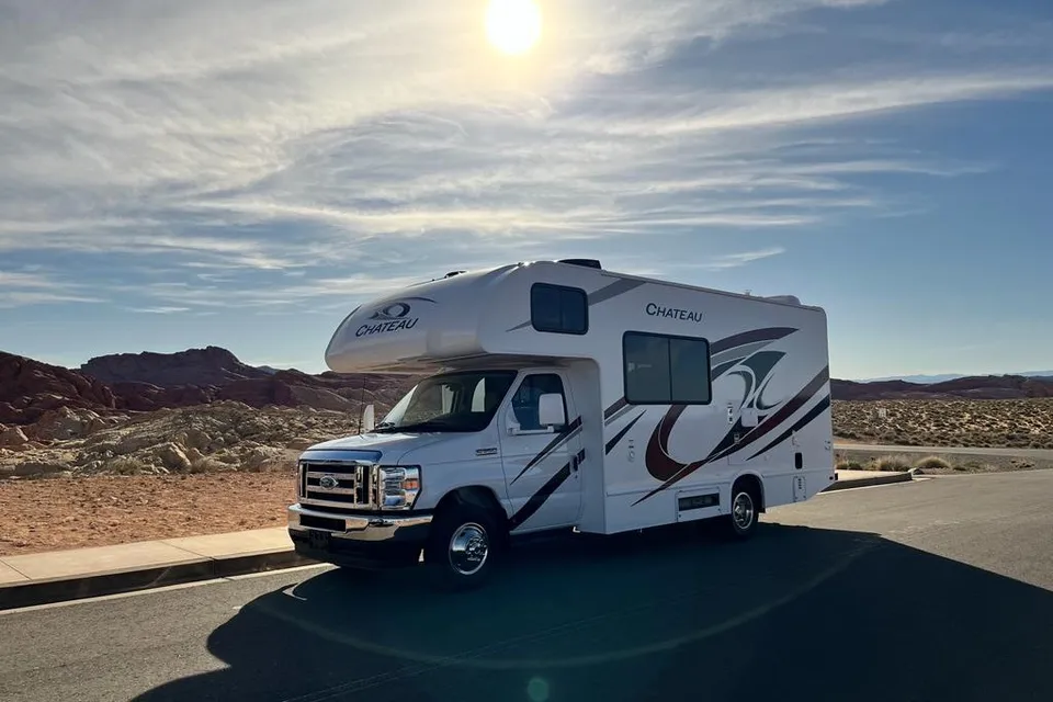 New 2024 Thor Chateau Class C 24ft. - FREE PRIVATE SHUTTLE - Knut - 