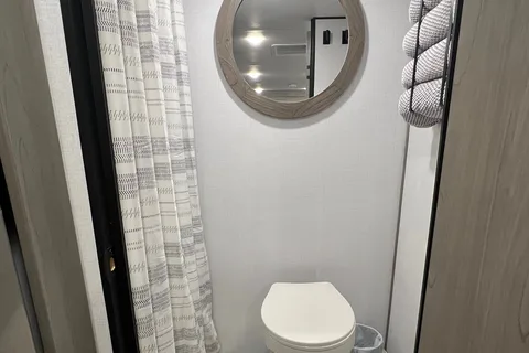 Alex's Coleman 17b Travel Trailer