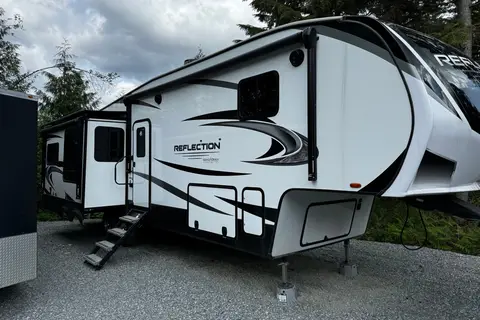 Sam's luxury Grand Design 337RLS Fifth Wheel