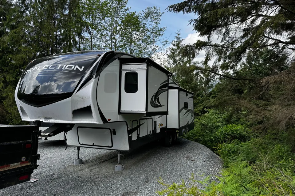 Sam's luxury Grand Design 337RLS Fifth Wheel