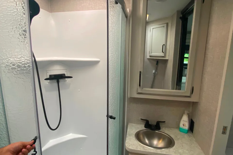 Jayco Redhawk 31F Class C - experienced driver-30 day minimum