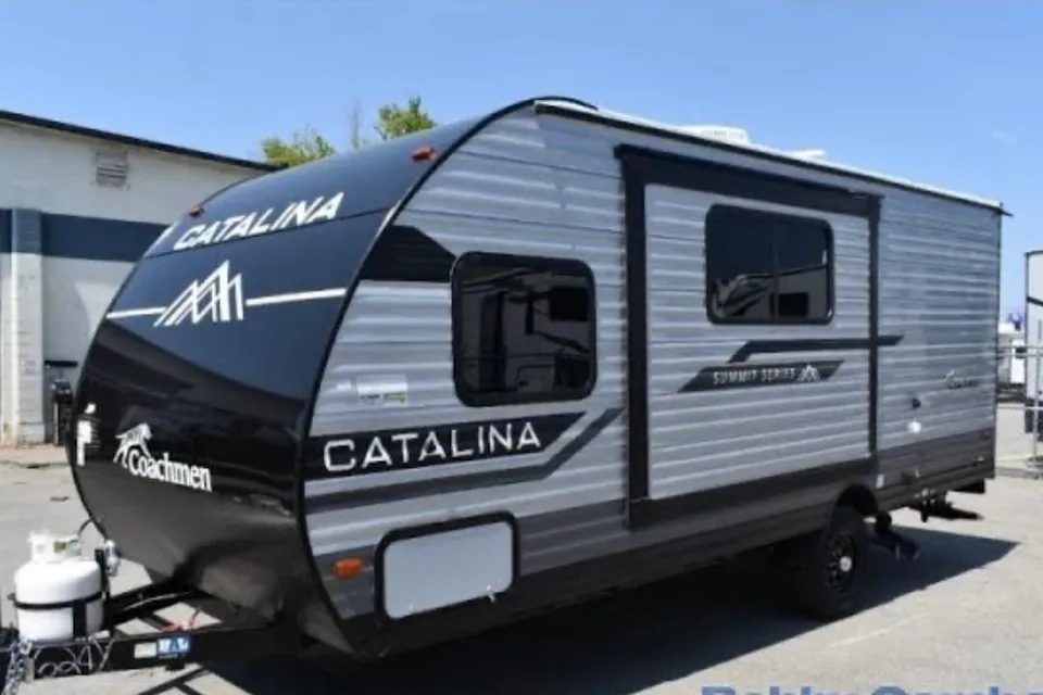 Sophia’s 2024 Catalina 🍁