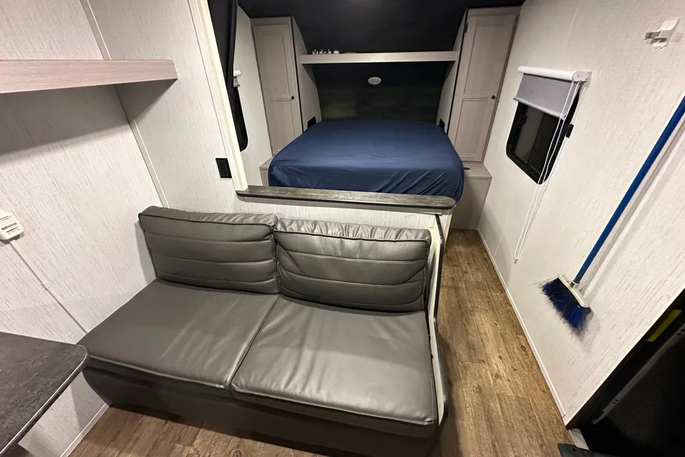 Sleeps 9 - 2022 Heartland Travel Trailer