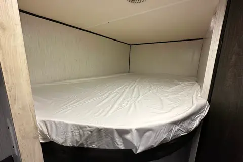 Sleeps 9 - 2022 Heartland Travel Trailer