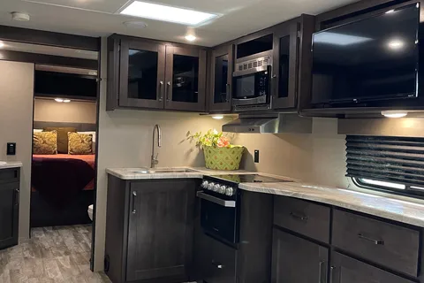 Fireside RV Memory Maker – Family Bunkhouse