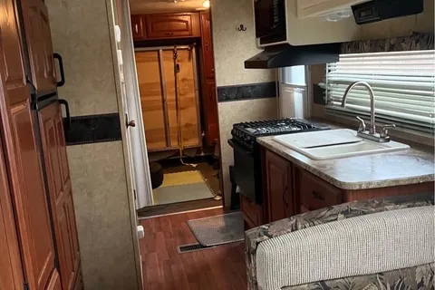 Keystone Outback Toy Hauler Series M-230, RV