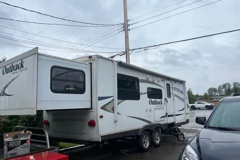 Keystone Outback Toy Hauler Series M-230, RV