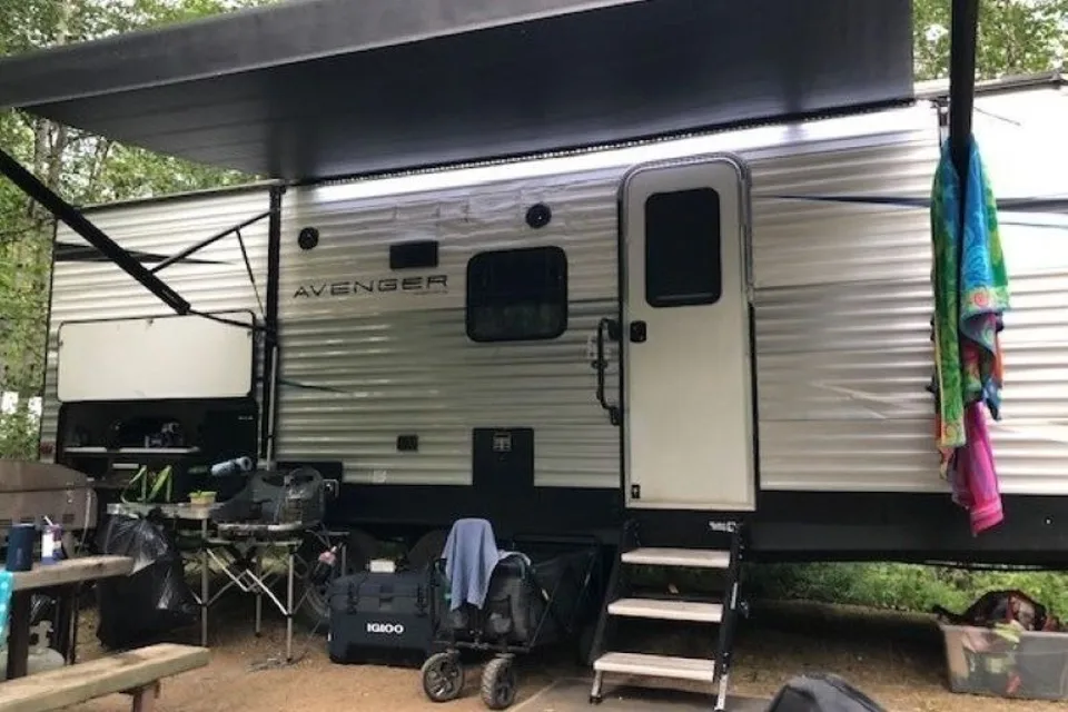 Tim's Avenger 24BHS Travel Trailer