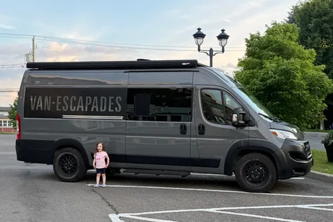 Van-Escapades 25-003 - Promaster 4 places