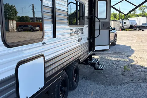 FAMILY Grand River 25BH Travel Trailer