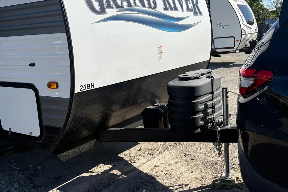 FAMILY Grand River 25BH Travel Trailer