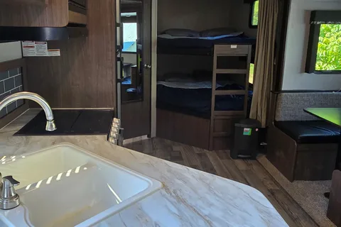 Caleb 's Keystone 26’ Hideout Travel Trailer