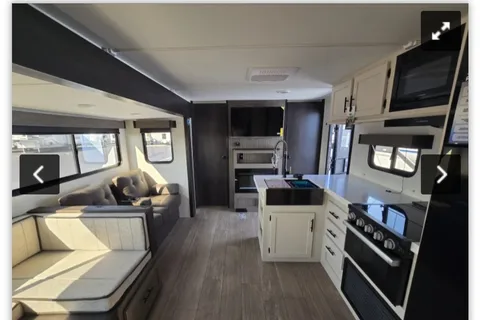 2 FESTIVAL HOUSE-WE DELIVER TO FORT WILDERNESS!