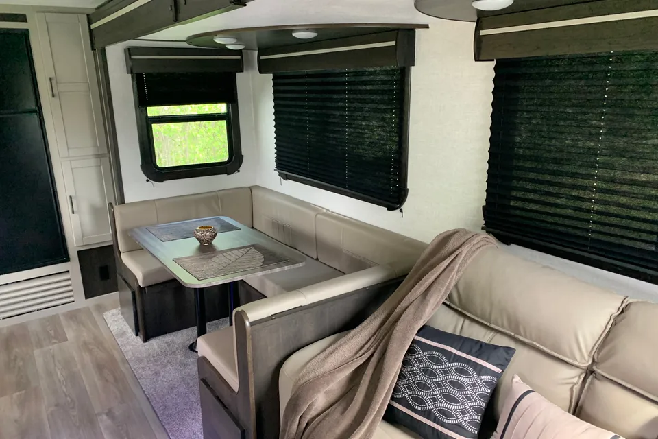 Kenneth's Crossroads Cruiser Aire Travel Trailer