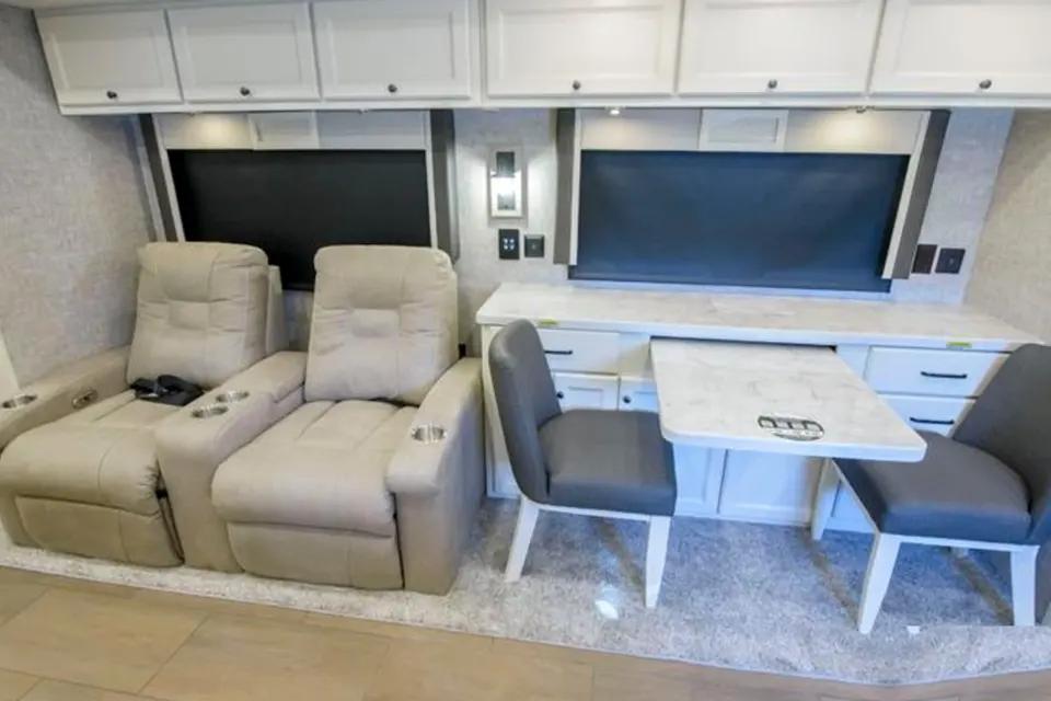 2025 Tiffin Allegro 36UA • Bunks + King • Free Starlink • Delivery