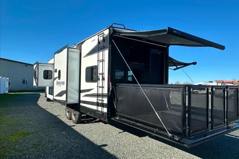 Nor Cal RV Rental Grand Design Momentum Toy Hauler