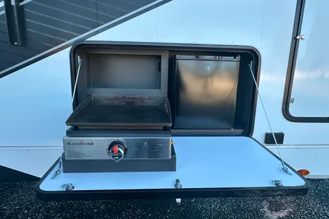 Nor Cal RV Rental Grand Design Momentum Toy Hauler
