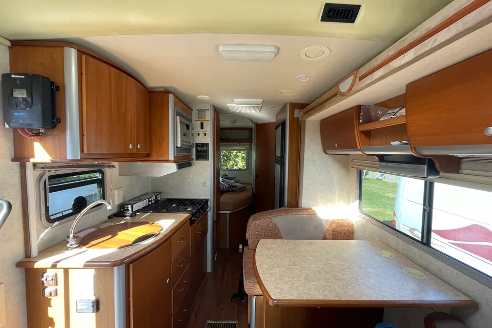 Mercedes Winnebago économique et autonome
