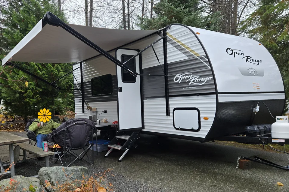 **NEW** Lightweight Travel Trailer - Sleeps 3