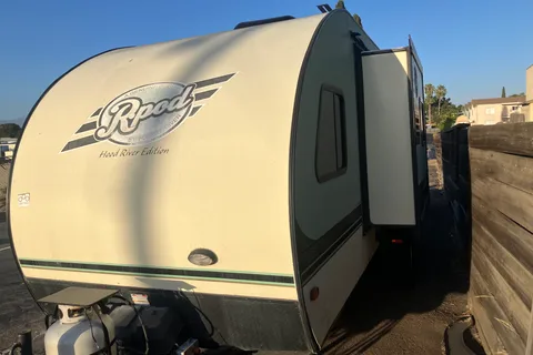 Tom's Forest River R-pod