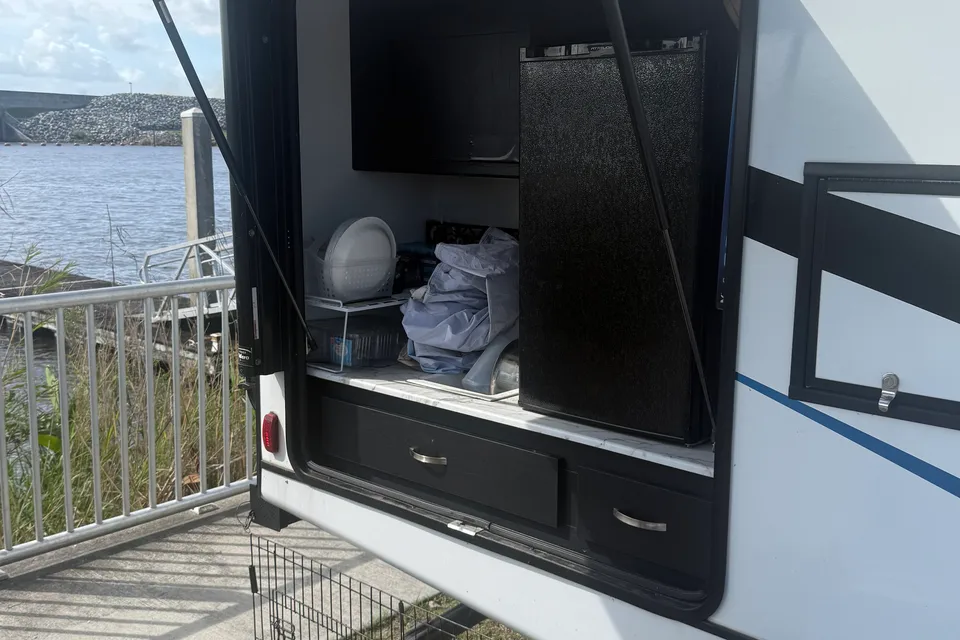 Eric's Freedom Express 252RBS Travel Trailer