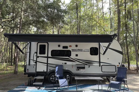 The Wilderness Wagon Flagstaff Micro Lite 21FBRS