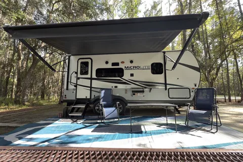 The Wilderness Wagon Flagstaff Micro Lite 21FBRS