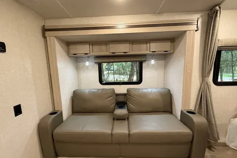 The Wilderness Wagon Flagstaff Micro Lite 21FBRS