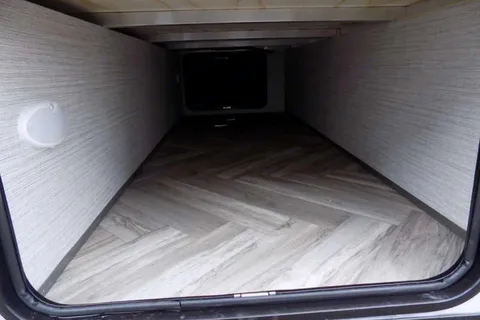 Beautiful Shadow Cruiser Travel Trailer w/bunk beds