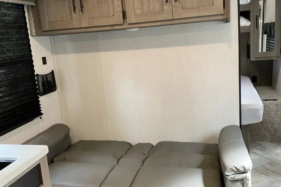 Thomas's Keystone SG260BH Travel Trailer