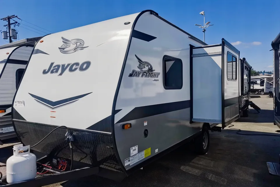 JASON's Jayco Jay Flight Travel Trailer